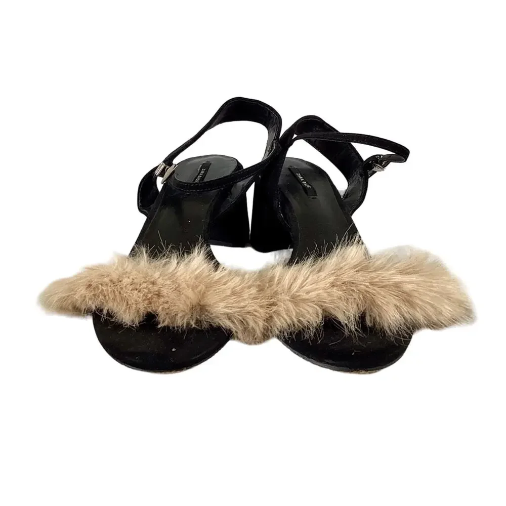 {Zara} Bloggers favorite Faux Fur Vamp Sandals - Picture 4 of 9